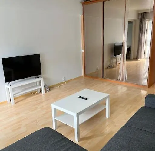 شقة Kotimaailma - Valoisa Kolmio Vantaalla فانتا